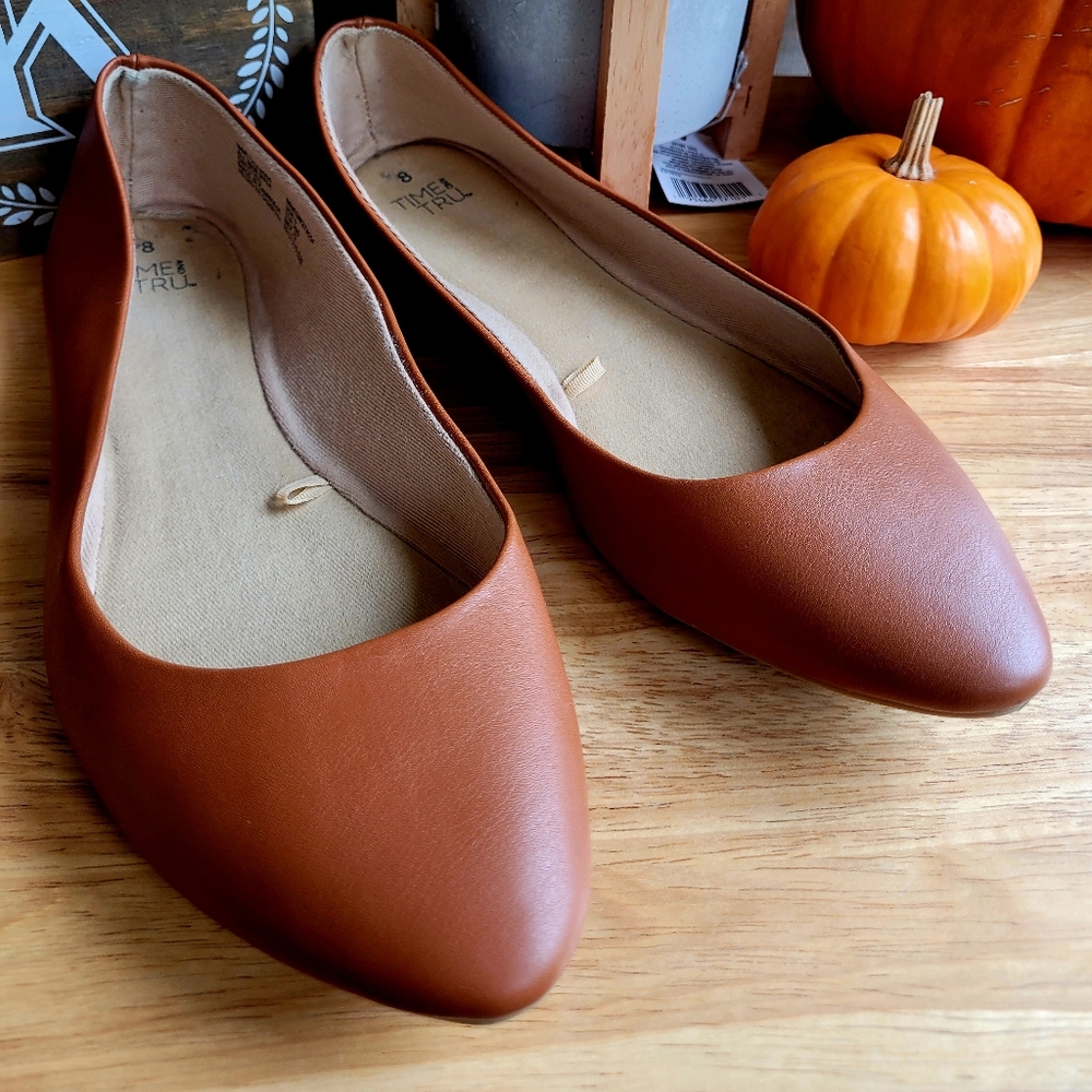 Time & Tru Flats